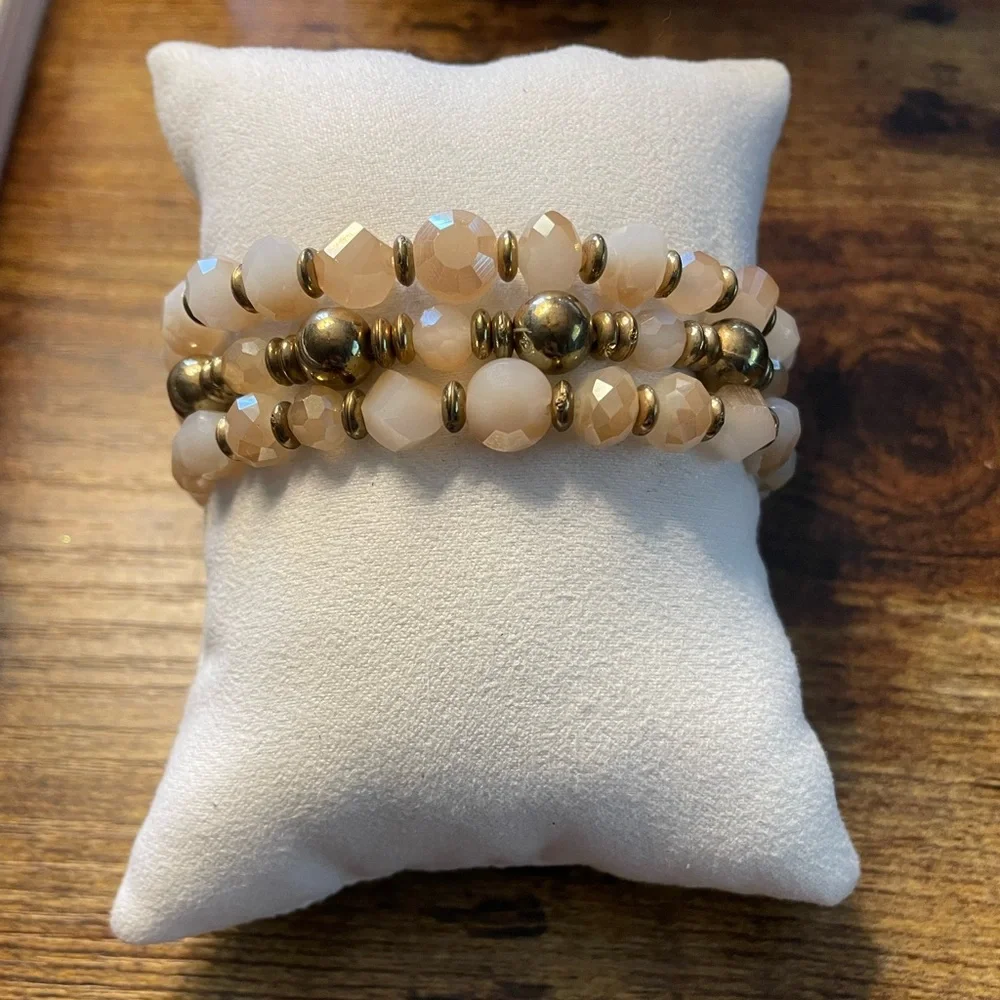 Beaded Stretch Bracelet Set with Champagne Beads and Antique Gold Accents - Picture 1 of 2
